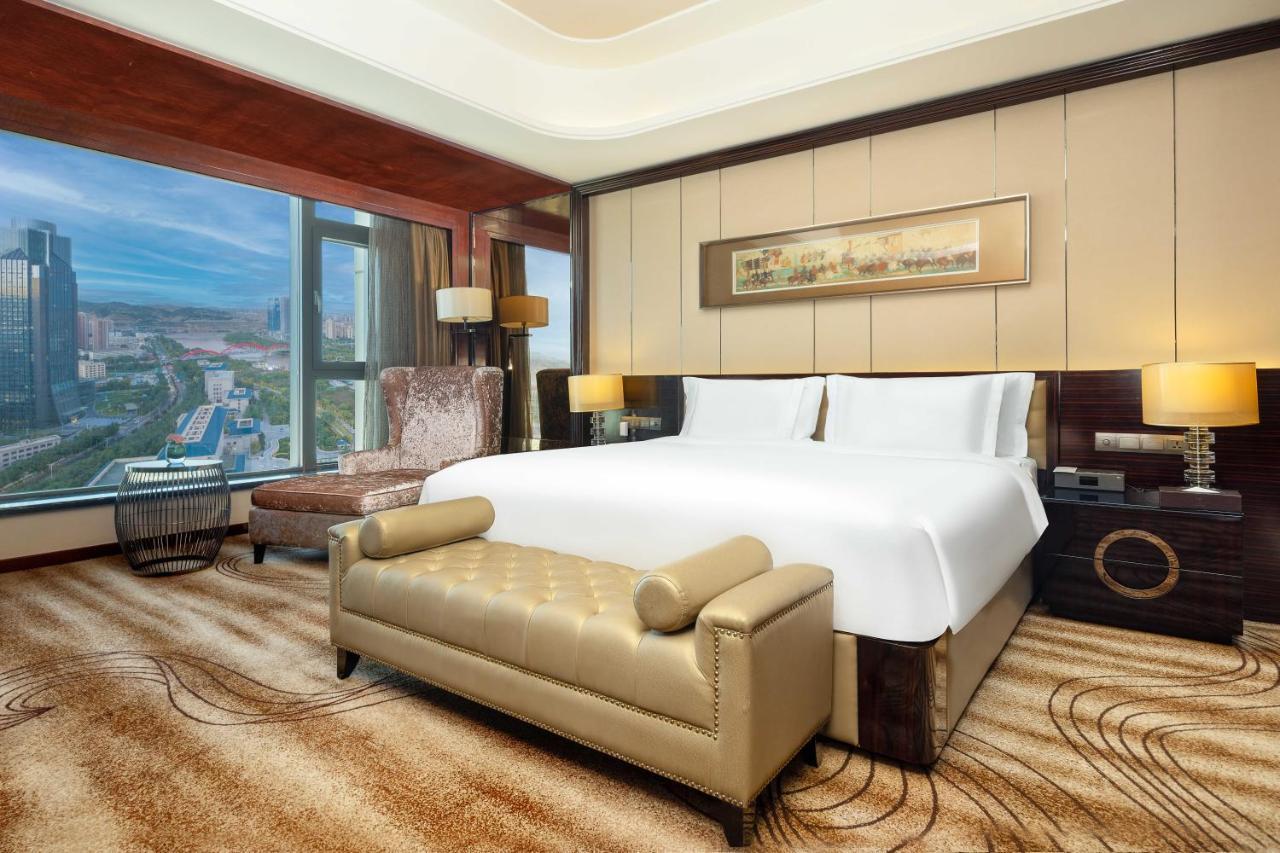 Crowne Plaza Hotel Lanzhou By Ihg Extérieur photo